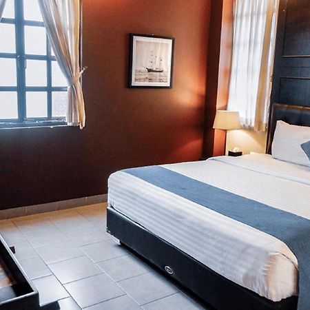 Triple Seven Bed & Breakfast Bandung Exterior foto