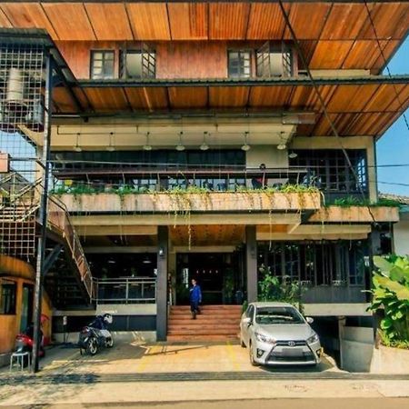 Triple Seven Bed & Breakfast Bandung Exterior foto