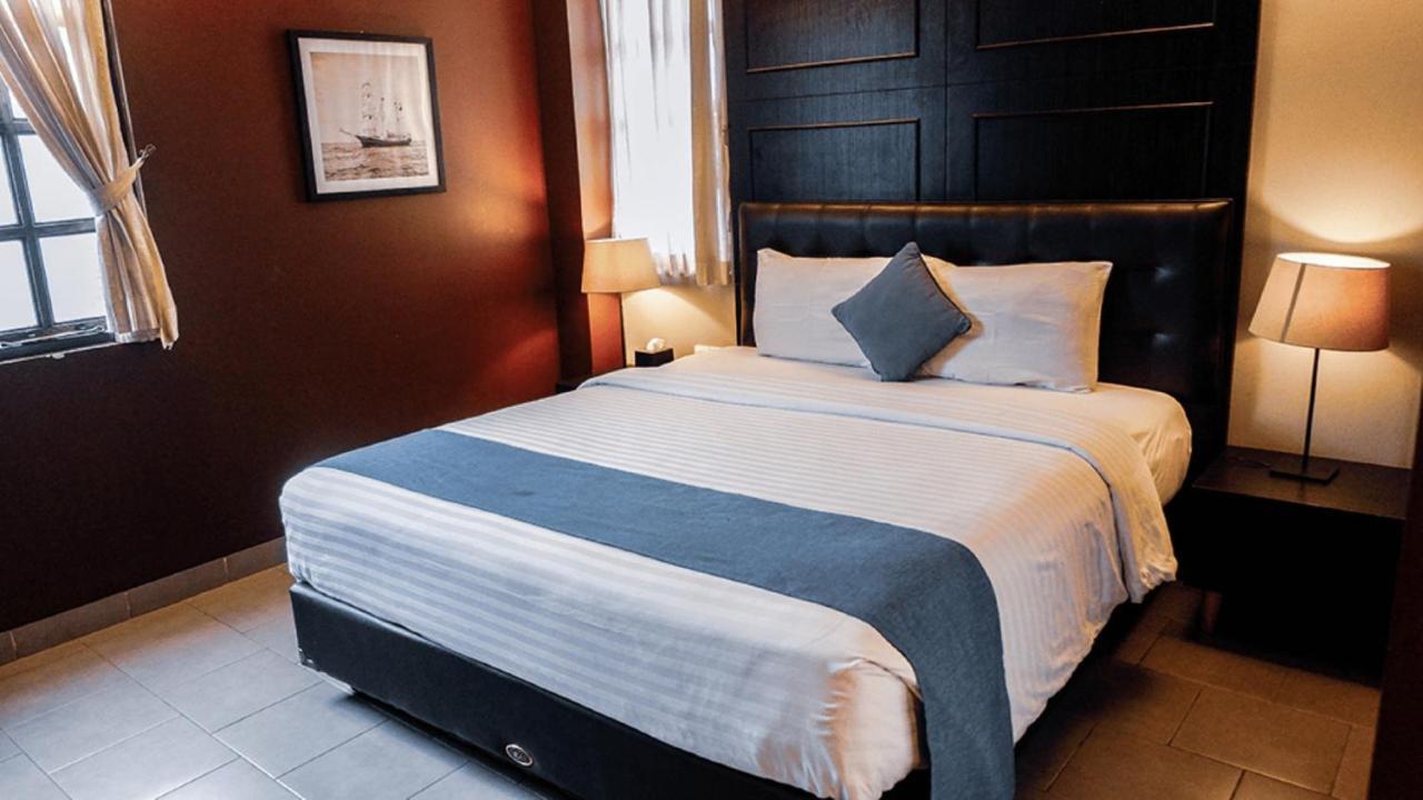 Triple Seven Bed & Breakfast Bandung Exterior foto
