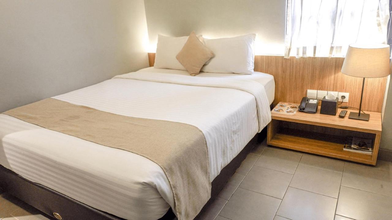 Triple Seven Bed & Breakfast Bandung Exterior foto