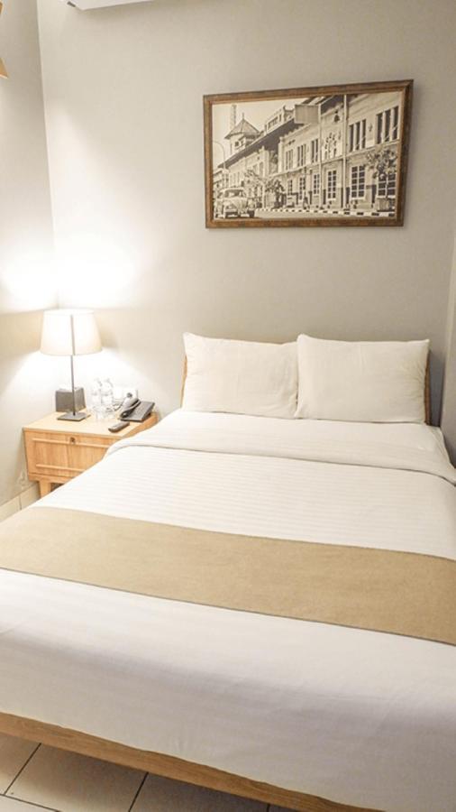 Triple Seven Bed & Breakfast Bandung Exterior foto