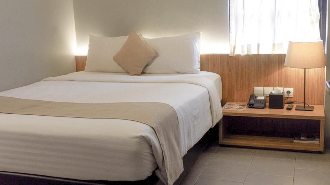 Triple Seven Bed & Breakfast Bandung Exterior foto