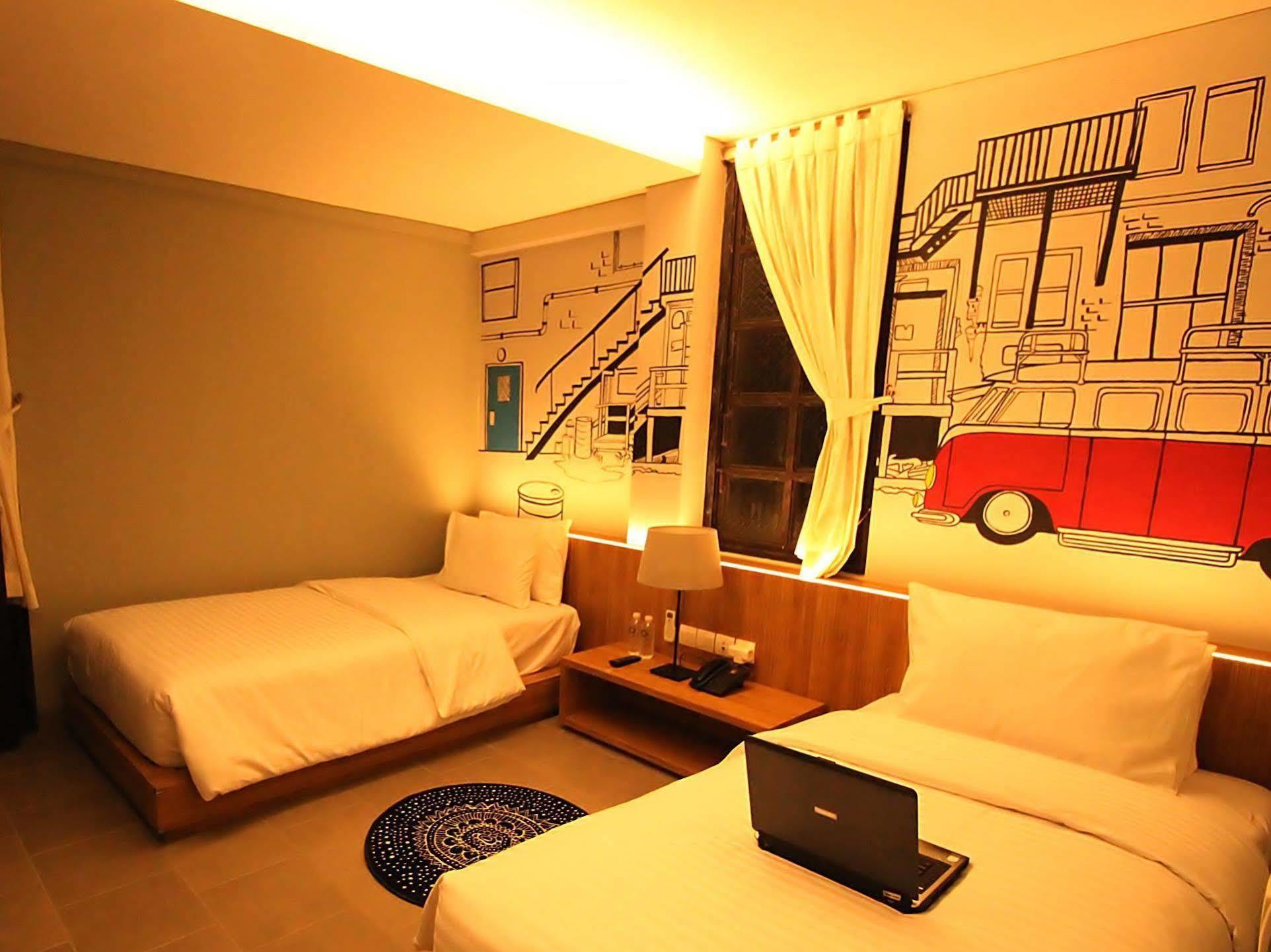 Triple Seven Bed & Breakfast Bandung Exterior foto